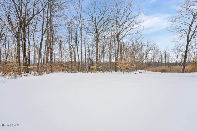 $599,900 | 2 Goldfield Lane, Clifton Park, NY 12148