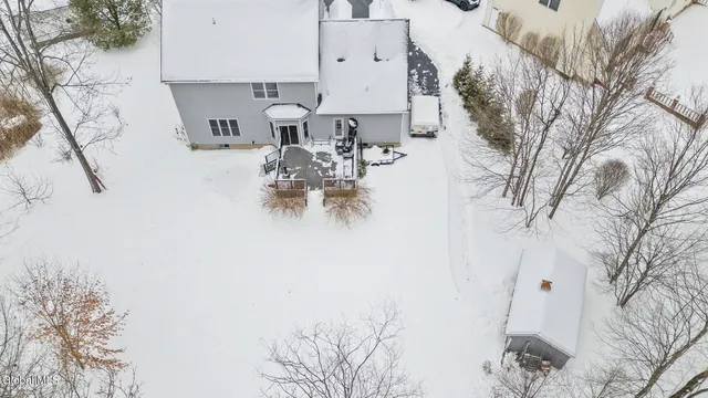 $599,900 | 2 Goldfield Lane, Clifton Park, NY 12148