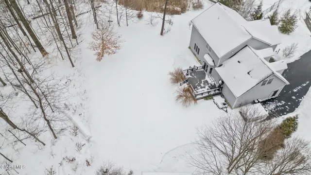 $599,900 | 2 Goldfield Lane, Clifton Park, NY 12148