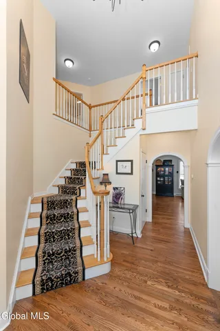 $599,900 | 2 Goldfield Lane, Clifton Park, NY 12148