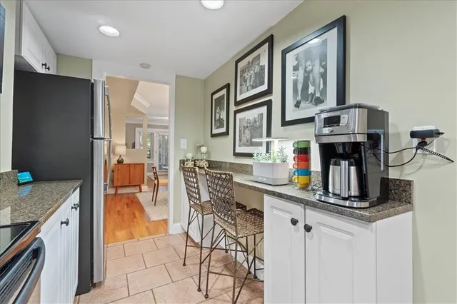 $225,000 | 5129 Wyandotte Street, Unit 1, Kansas City, MO 64112