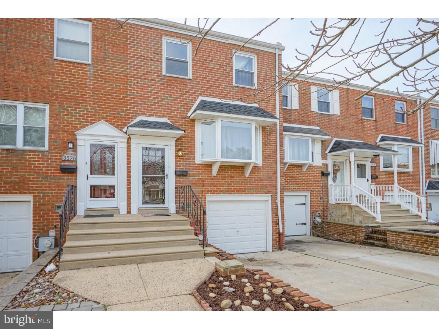 3574 Dows Road Philadelphia, PA 19154 - Photo 1 of 25 Exterior Front