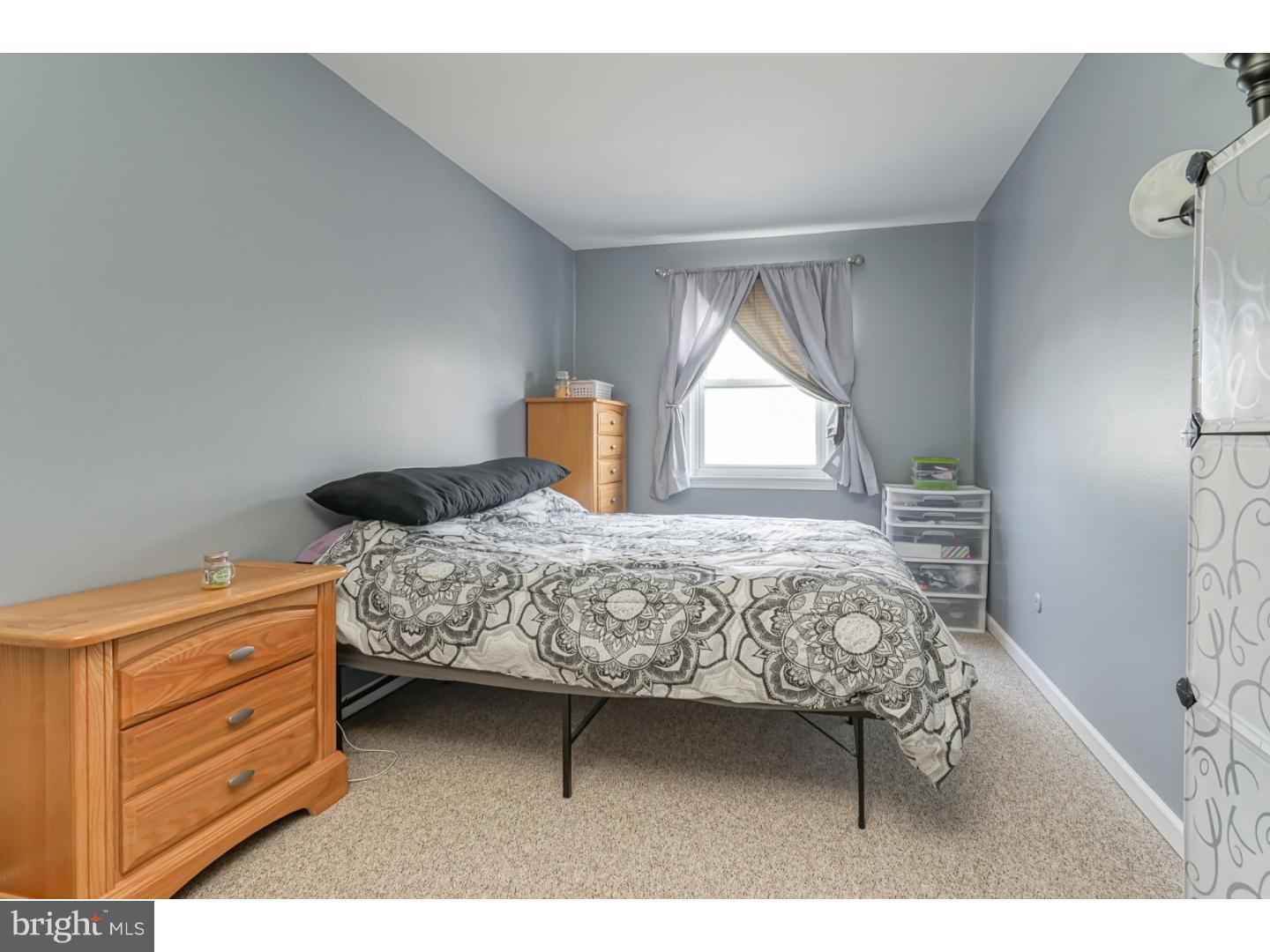 3574 Dows Road Philadelphia, PA 19154 - Photo 19 of 25 Bedroom 3