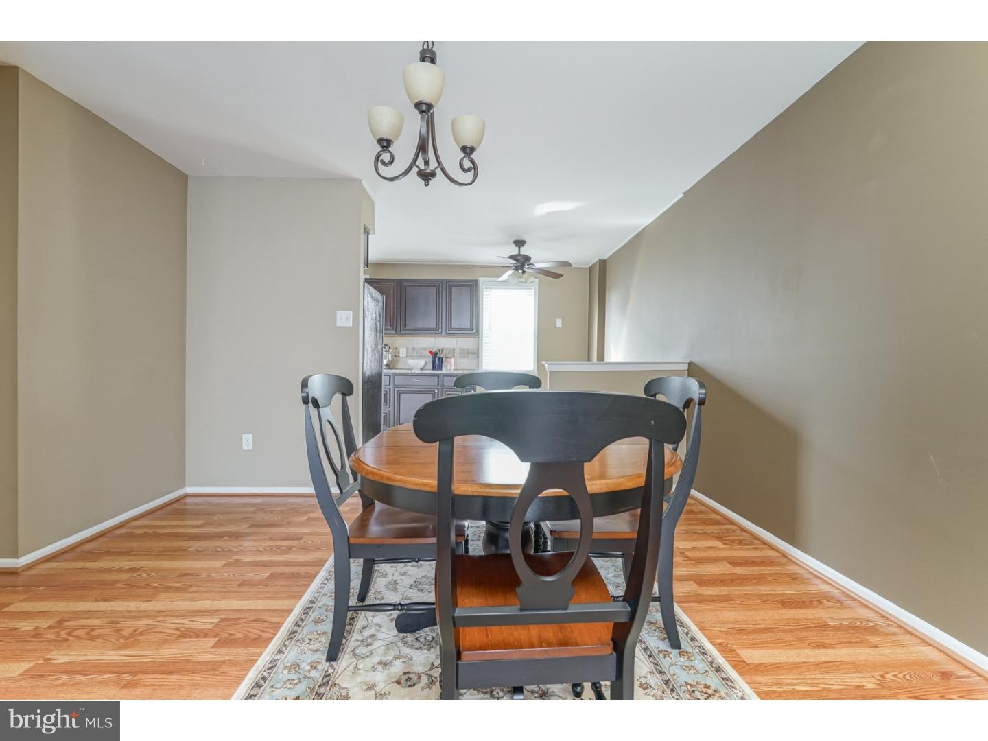 3574 Dows Road Philadelphia, PA 19154 - Photo 5 of 25 Dining Room