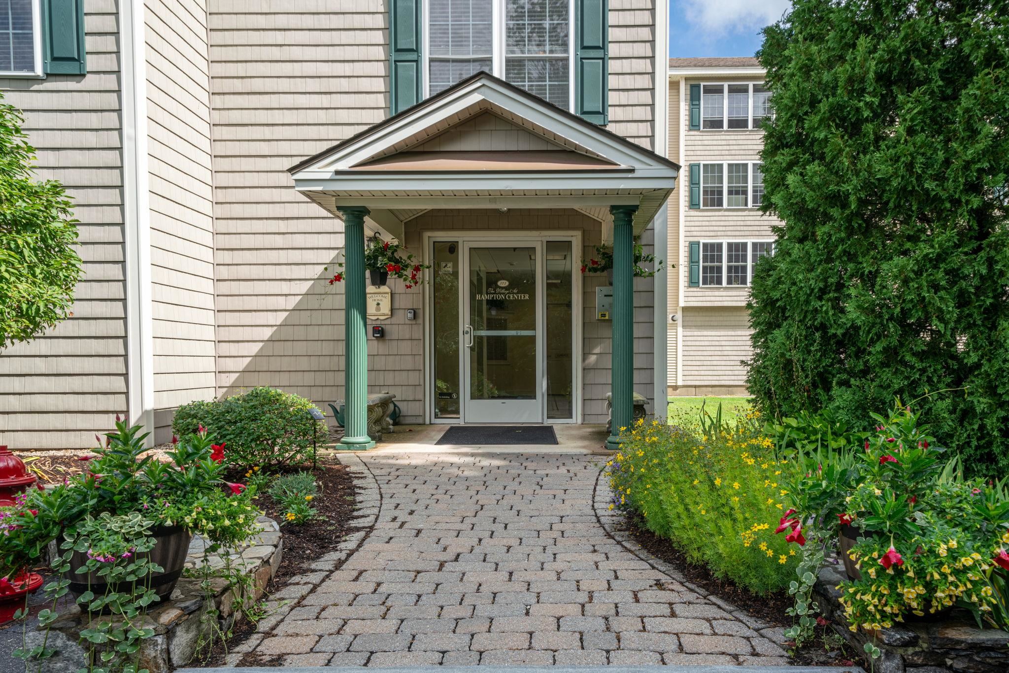 373 Lafayette Road, Unit 401 Hampton, NH 03842 - Photo 2 of 34