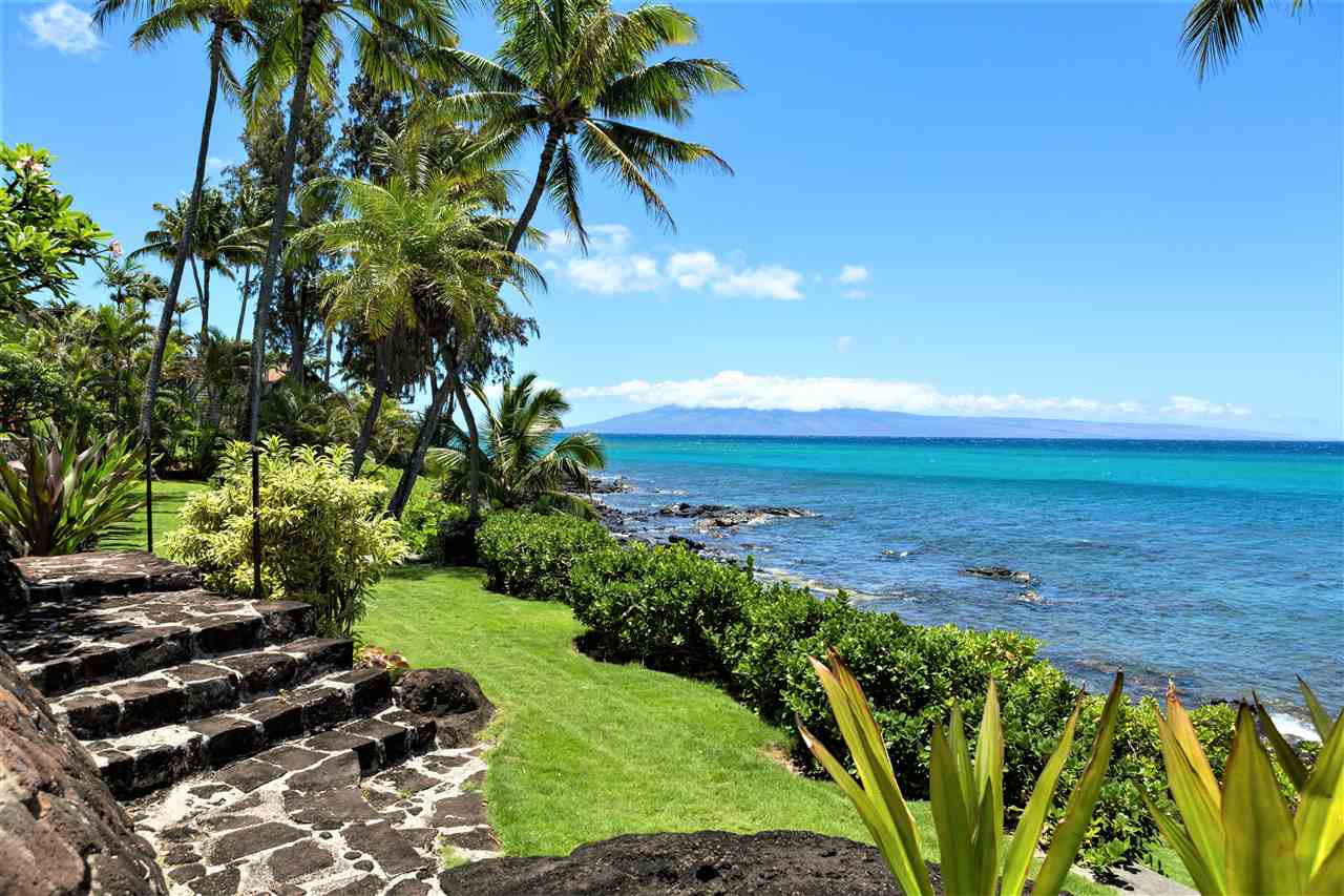 4025 Lower Honoapiilani Road Lahaina, HI 96761 - Photo 5 of 21 a view of an ocean and beach