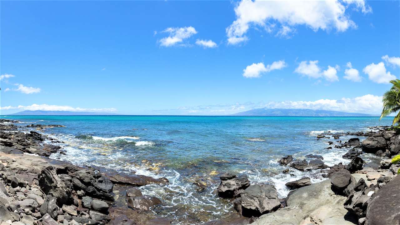 4025 Lower Honoapiilani Road Lahaina, HI 96761 - Photo 10 of 21 a view of a of an ocean with a city