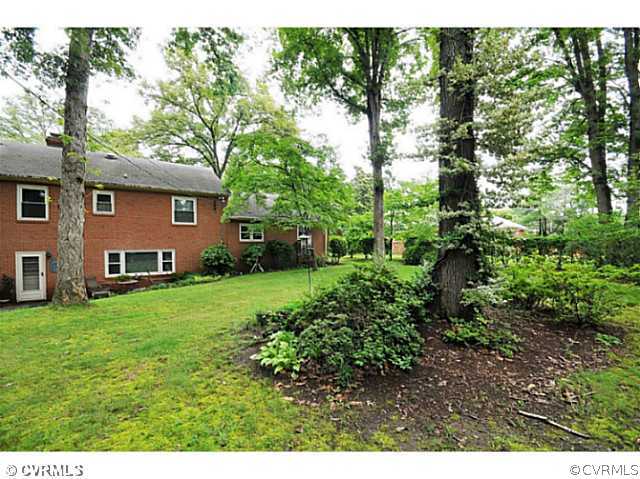 8517 Chippenham Road Richmond, VA 23235 - Photo 23 of 23 Yard/Garden