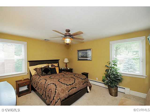 8517 Chippenham Road Richmond, VA 23235 - Photo 9 of 23 Master Bedroom