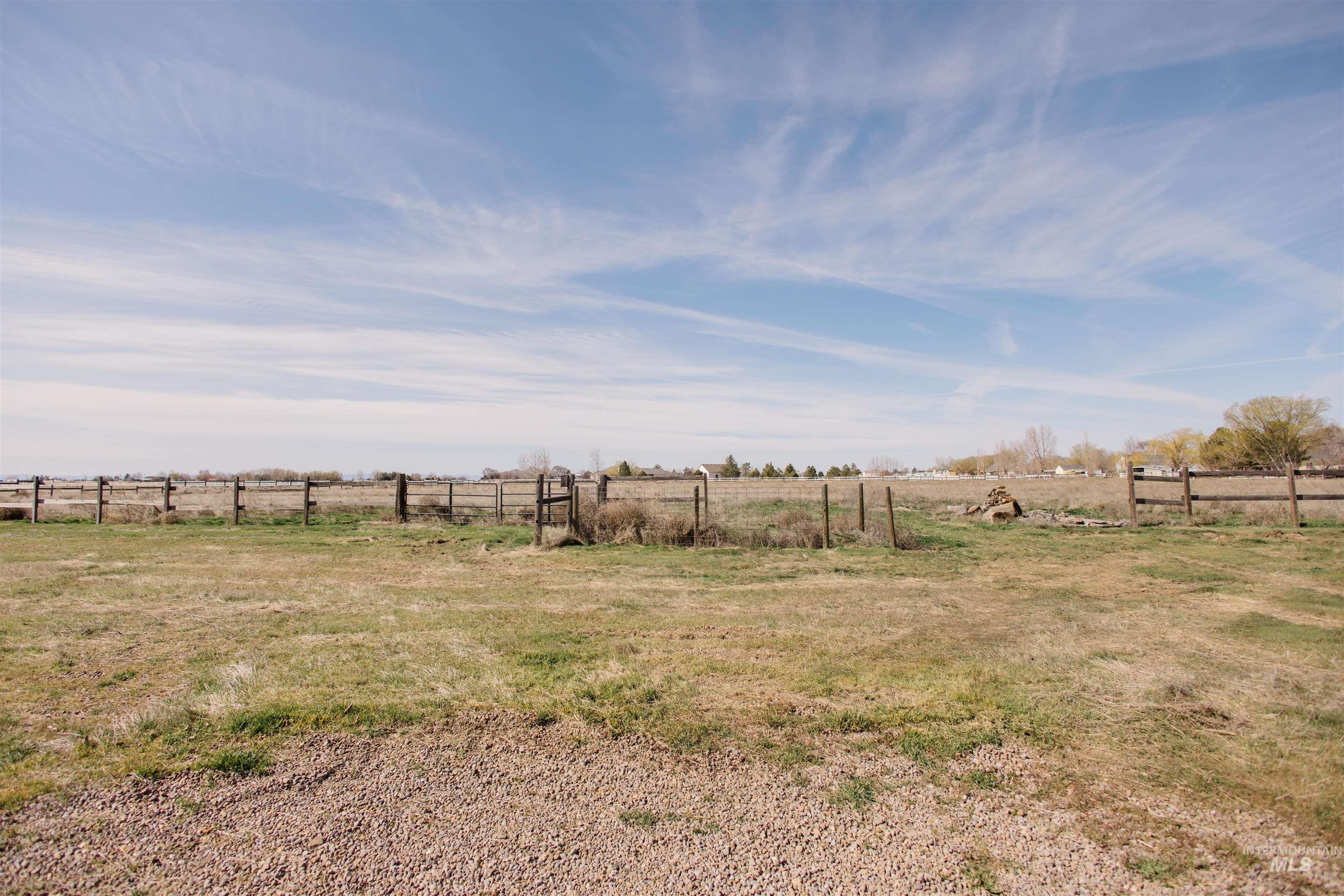 1571 Southeast Hamilton Road Mountain Home, ID 83647 - Photo 43 of 50 View of yard with a view of countryside