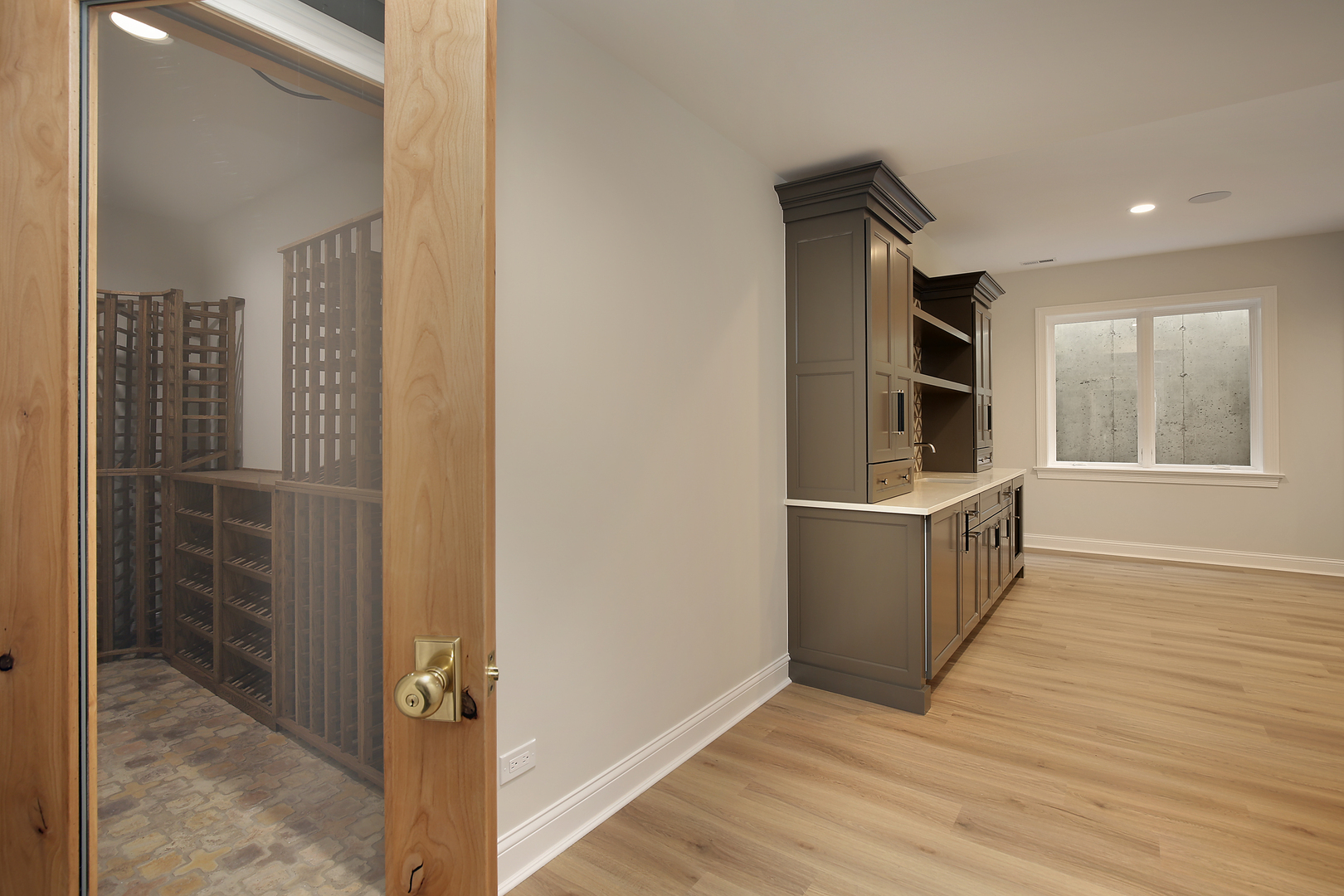 517 Cumnor Road Kenilworth, IL 60043 - Photo 19 of 24 a view of kitchen and utility room