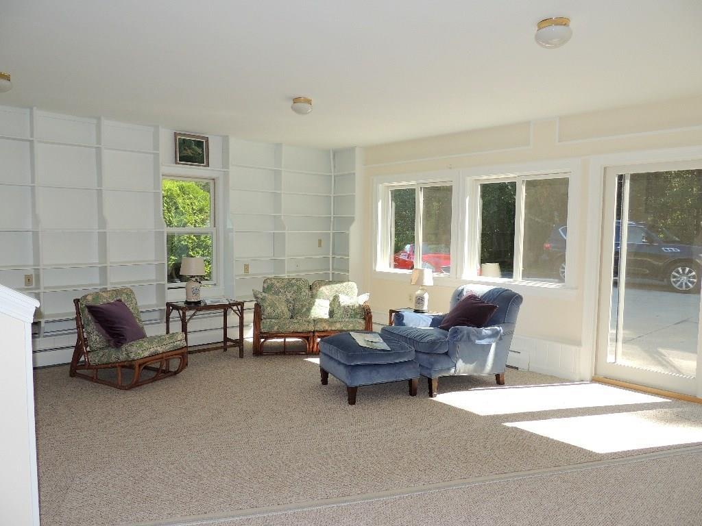 386 Mills Road Kennebunkport, ME 04046 - Photo 5 of 17 Photo