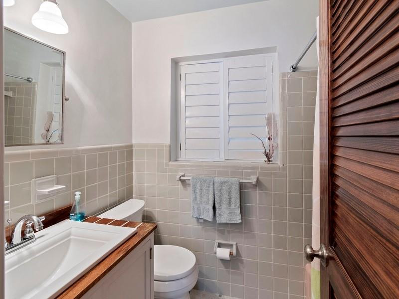 2755 Northeast 28th Avenue, Unit C2 Lighthouse Point, FL 33064 - Photo 11 of 13 Photo 11