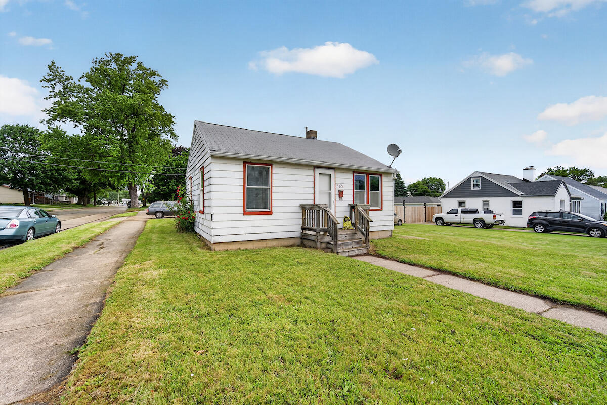 4124 21st Street Racine, WI 53405 - Photo 3 of 18 Exterior