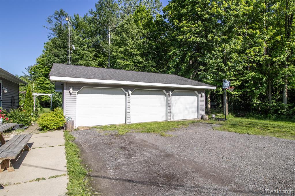 9356 Nichols Road Montrose, MI 48457 - Photo 31 of 51