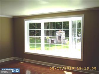 5732 South Deer Run Road Doylestown, PA 18902 - Photo 5 of 12 Living Room