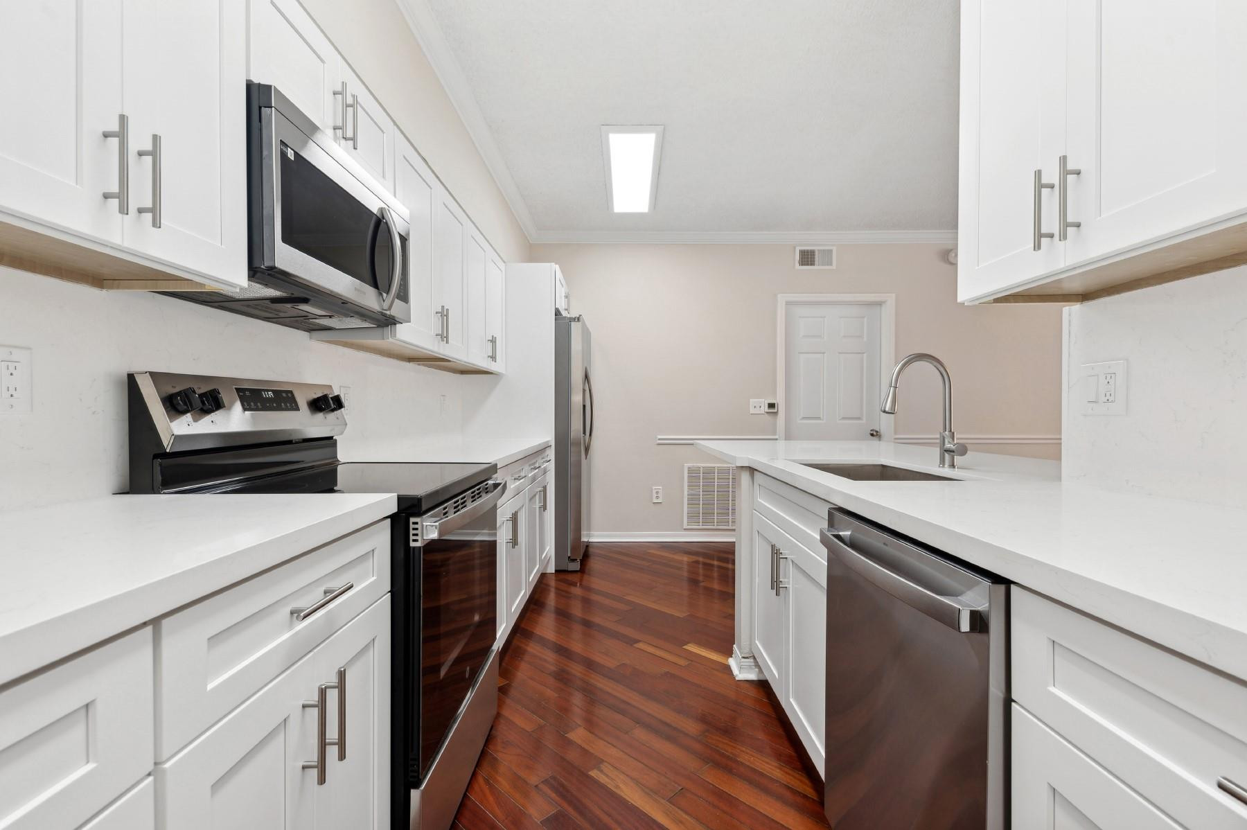 10348 Fox Trail Road South, Unit 508 West Palm Beach, FL 33411 - Photo 4 of 15 Photo 4