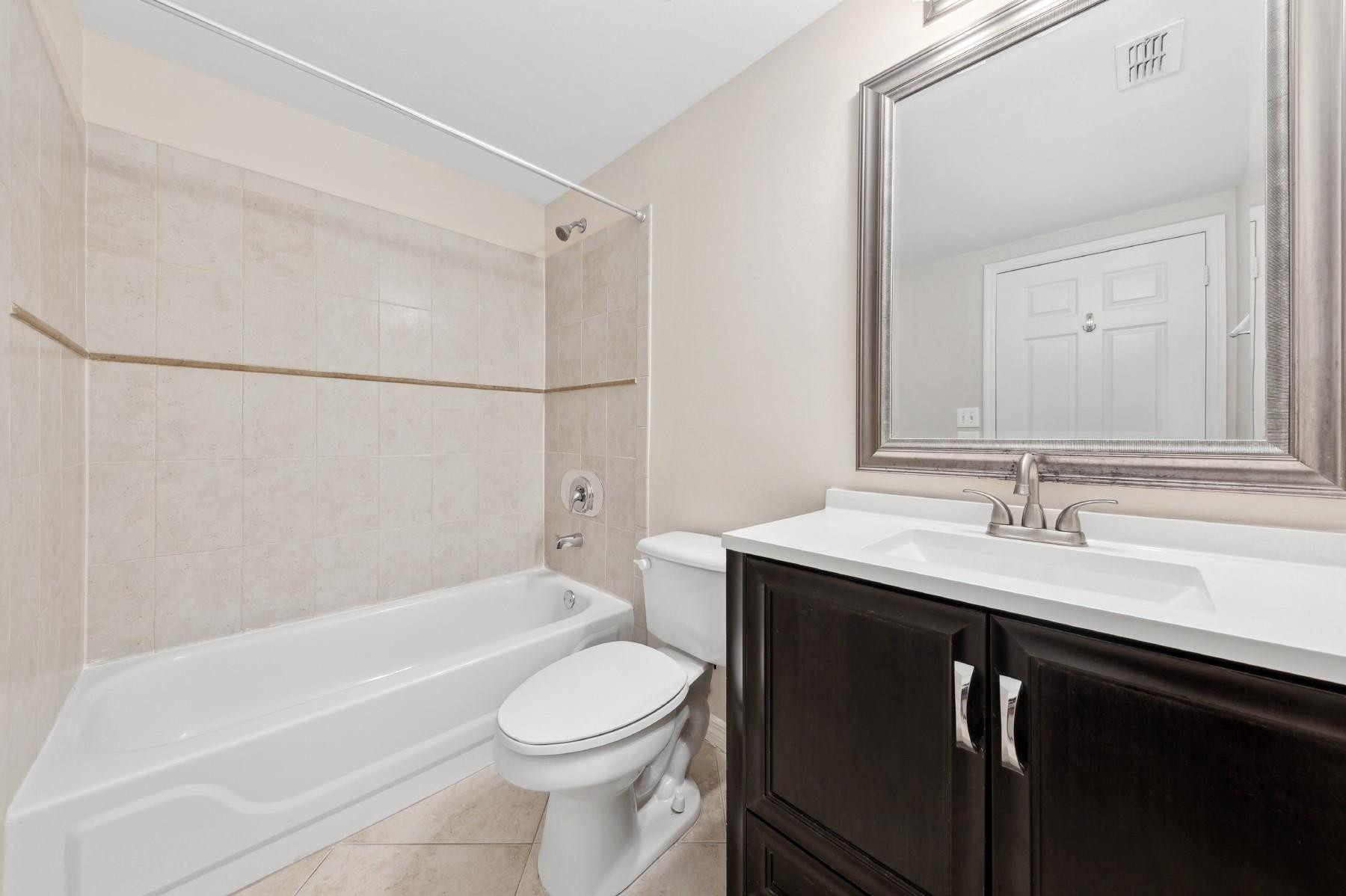 10348 Fox Trail Road South, Unit 508 West Palm Beach, FL 33411 - Photo 10 of 15 Photo 10