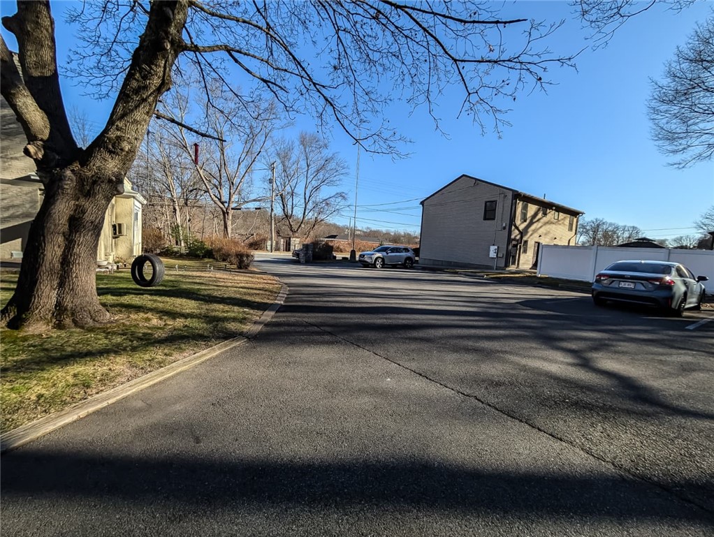 1425 Manville Road, Unit 2 Woonsocket, RI 02895 - Photo 7 of 23