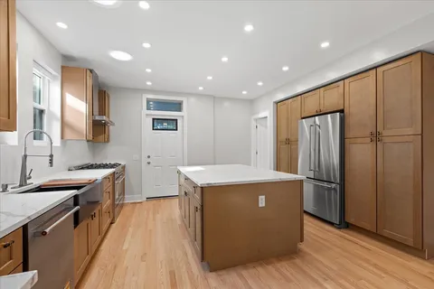 $795,000 | 2416 West Morse Avenue, Chicago, IL 60645