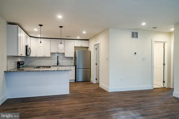 $2,195 | 21 Gay Street, Unit 304, Phoenixville, PA 19460