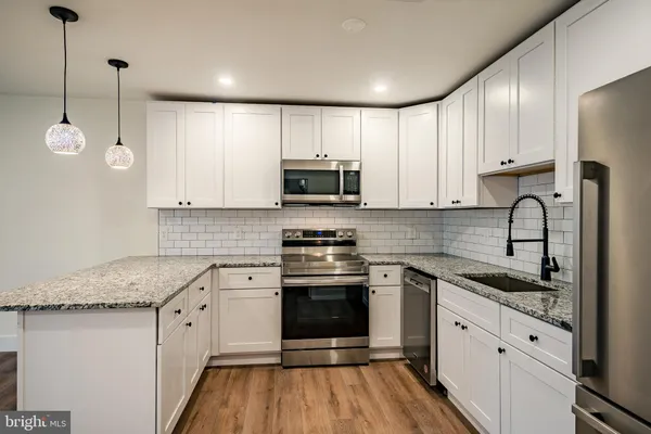 $2,195 | 21 Gay Street, Unit 304, Phoenixville, PA 19460