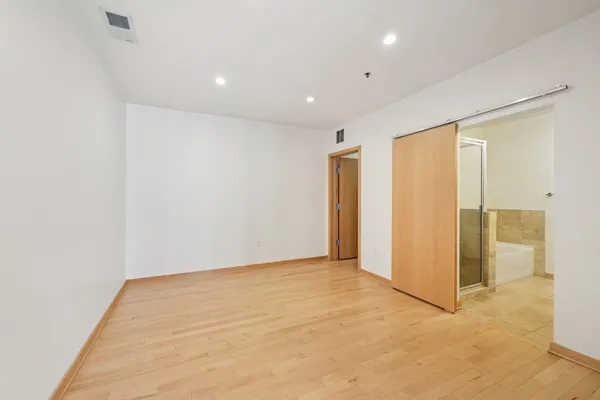 $324,900 | 3104 West Lake Street, Unit 306, Minneapolis, MN 55416