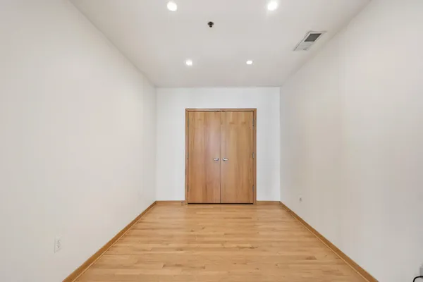 $324,900 | 3104 West Lake Street, Unit 306, Minneapolis, MN 55416