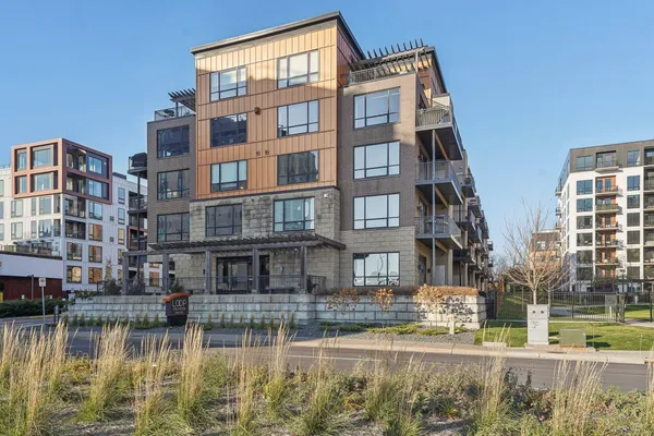 $324,900 | 3104 West Lake Street, Unit 306, Minneapolis, MN 55416
