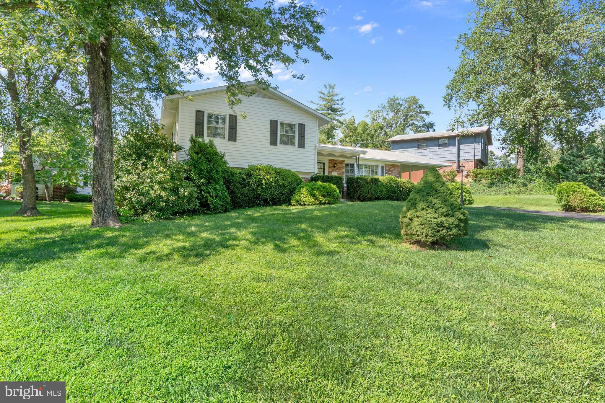 540 Maple Ridge Lane Odenton, MD 21113 - Photo 2 of 30 Exterior (Front)