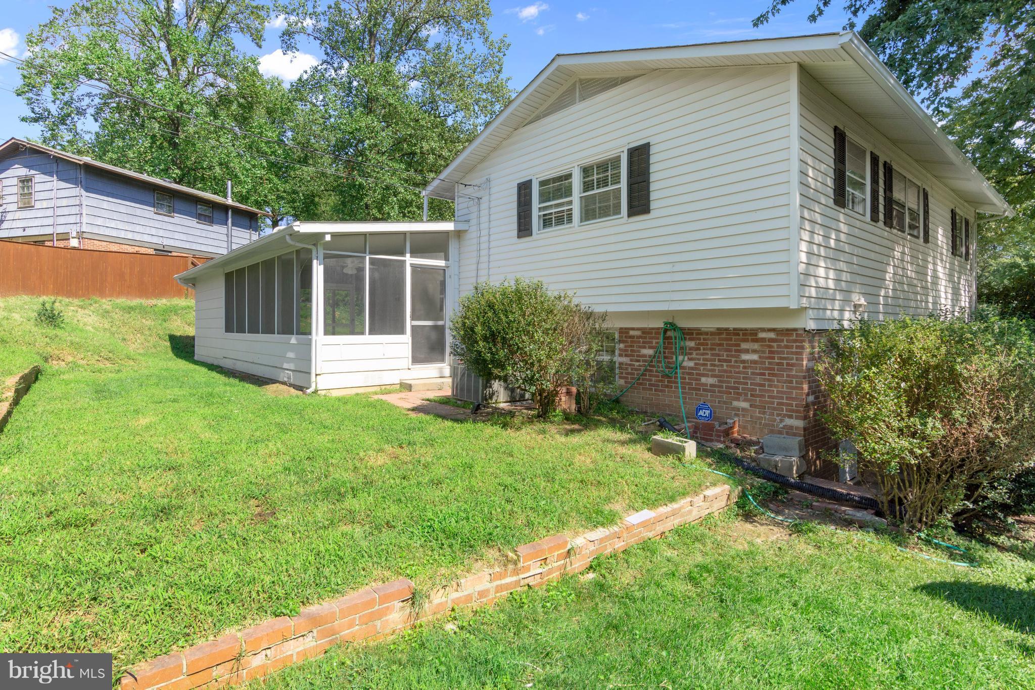 540 Maple Ridge Lane Odenton, MD 21113 - Photo 4 of 30 Exterior (Rear)