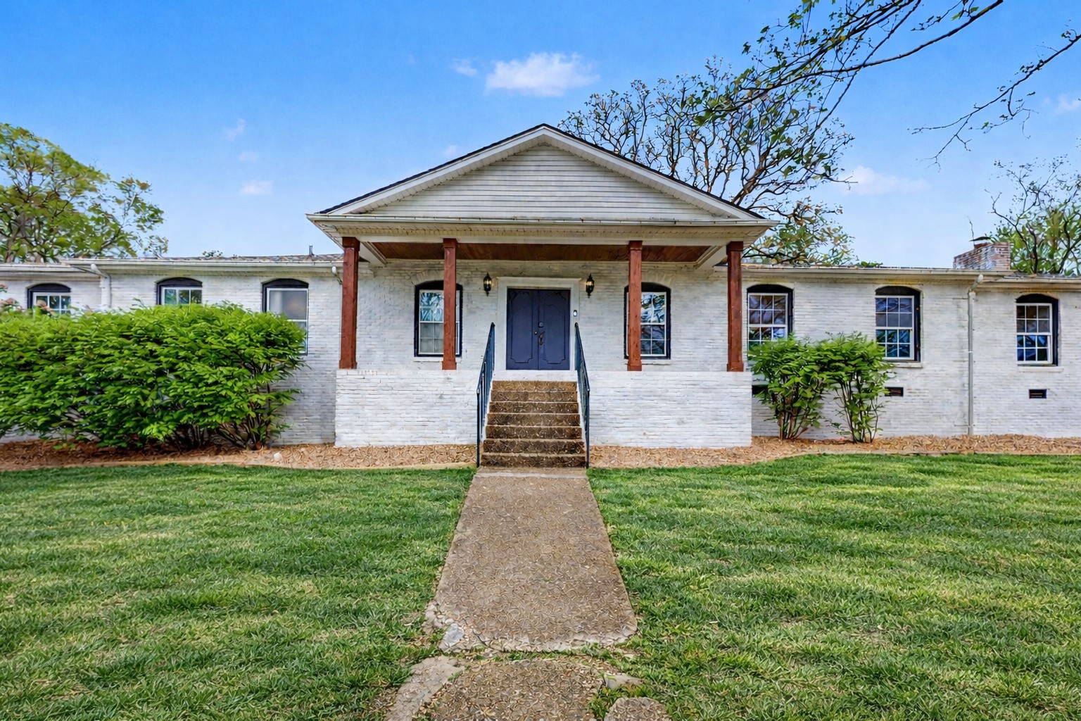 463 Walton Ferry Road Hendersonville, TN 37075 - Photo 1 of 54