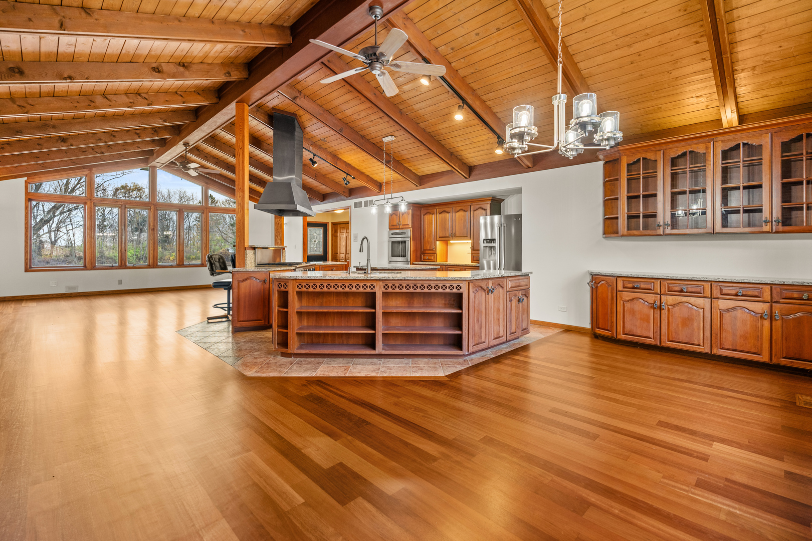16306 Kishwaukee Valley Road Woodstock, IL 60098 - Photo 12 of 66 Gallery Image 12