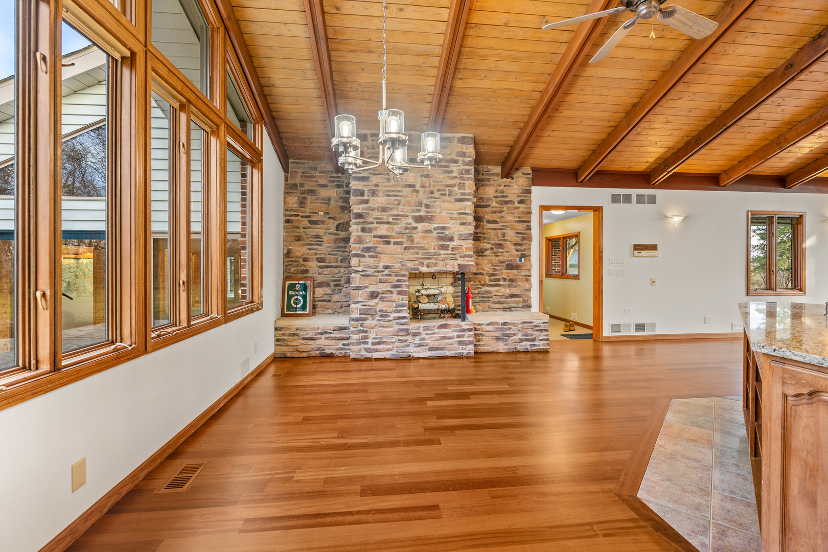 16306 Kishwaukee Valley Road Woodstock, IL 60098 - Photo 13 of 66 Gallery Image 13