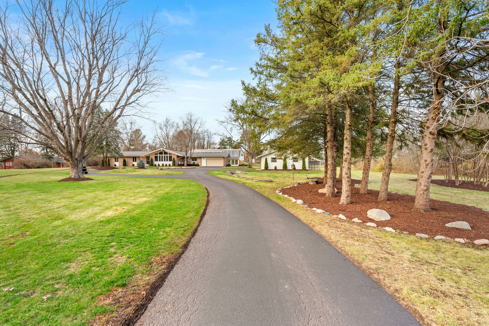 16306 Kishwaukee Valley Road Woodstock, IL 60098 - Photo 18 of 66 Gallery Image 18