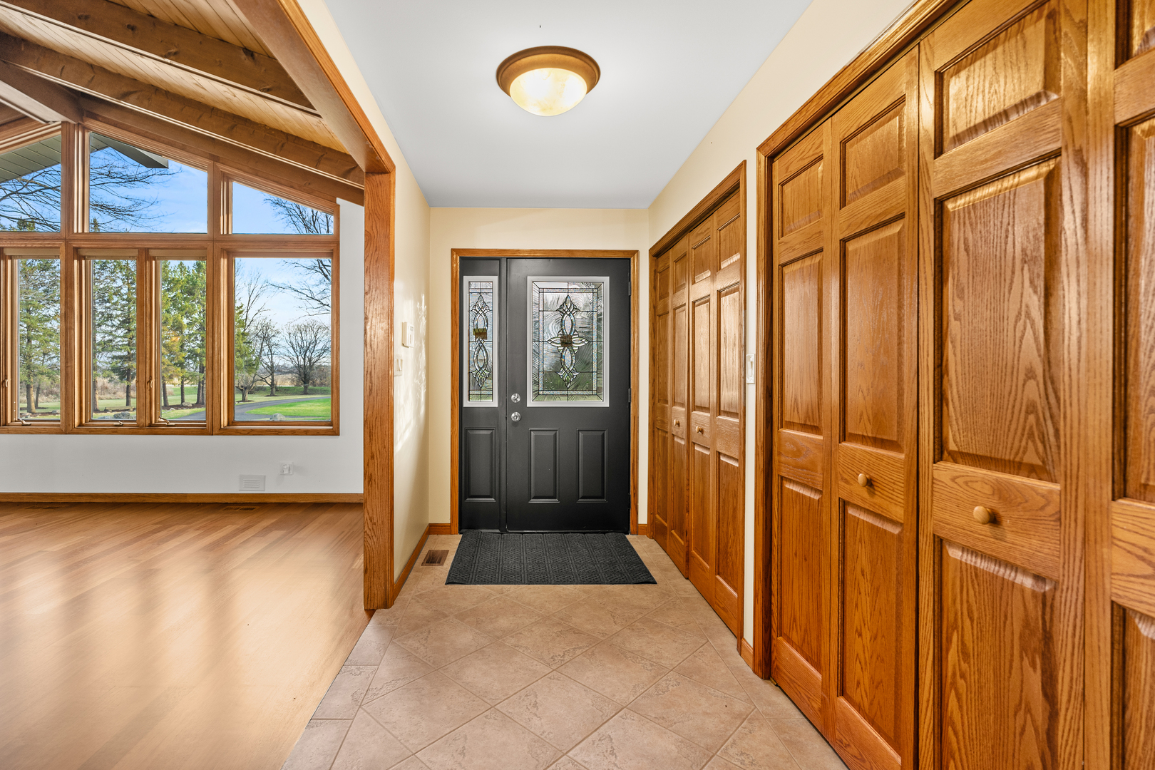 16306 Kishwaukee Valley Road Woodstock, IL 60098 - Photo 6 of 66 Gallery Image 6