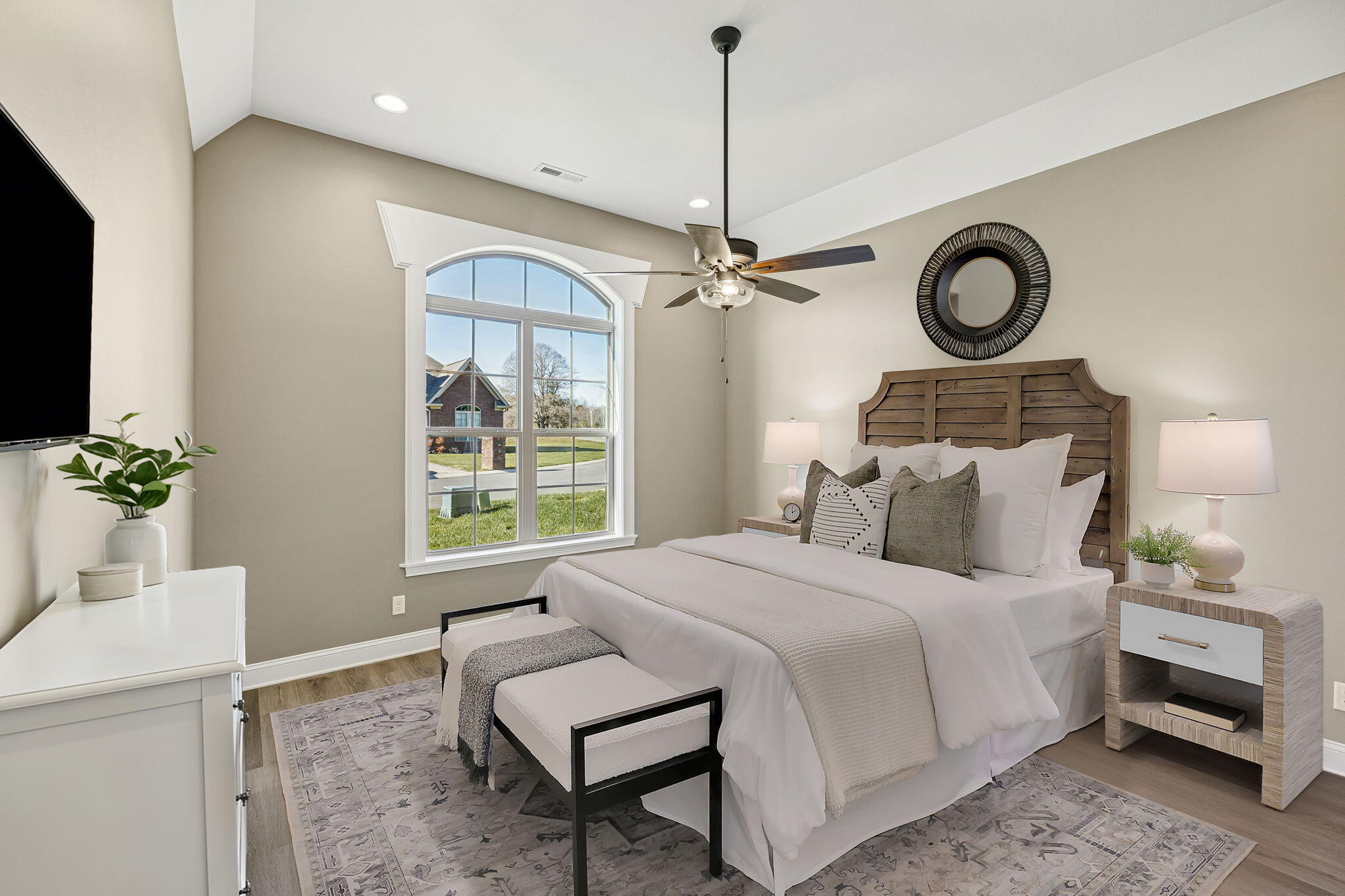 219 Lake View Point Englewood, TN 37329 - Photo 14 of 56 76-Primary Bedroom 492 Co Rd 550 - 034