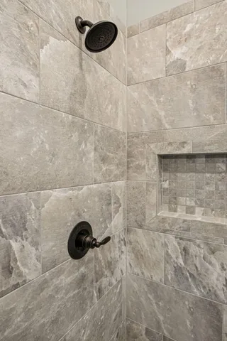 $409,900 | 219 Lake View Point, Englewood, TN 37329