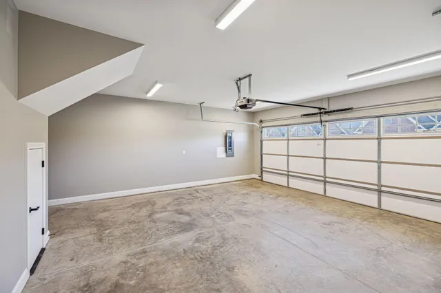 $409,900 | 219 Lake View Point, Englewood, TN 37329