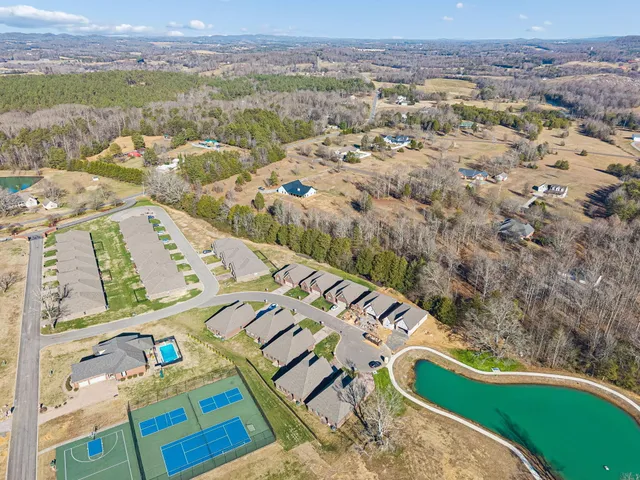 $409,900 | 219 Lake View Point, Englewood, TN 37329