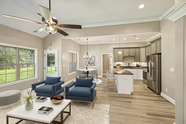 $409,900 | 219 Lake View Point, Englewood, TN 37329