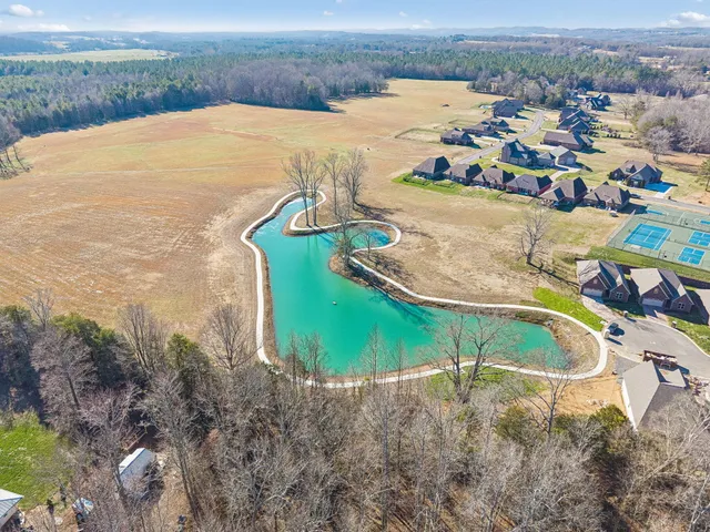 $409,900 | 219 Lake View Point, Englewood, TN 37329
