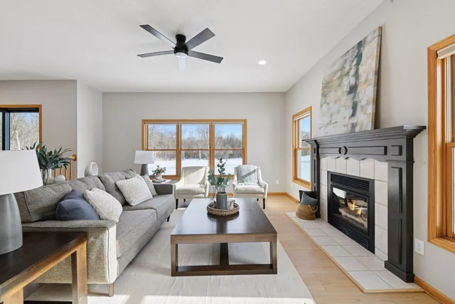 $1,299,900 | 14655 County Road 33, Norwood Young America, MN 55368