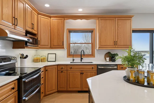 $1,299,900 | 14655 County Road 33, Norwood Young America, MN 55368