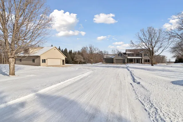 $1,299,900 | 14655 County Road 33, Norwood Young America, MN 55368
