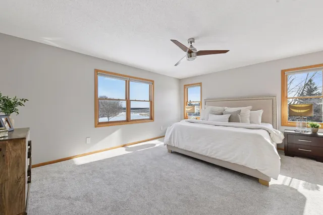 $1,299,900 | 14655 County Road 33, Norwood Young America, MN 55368