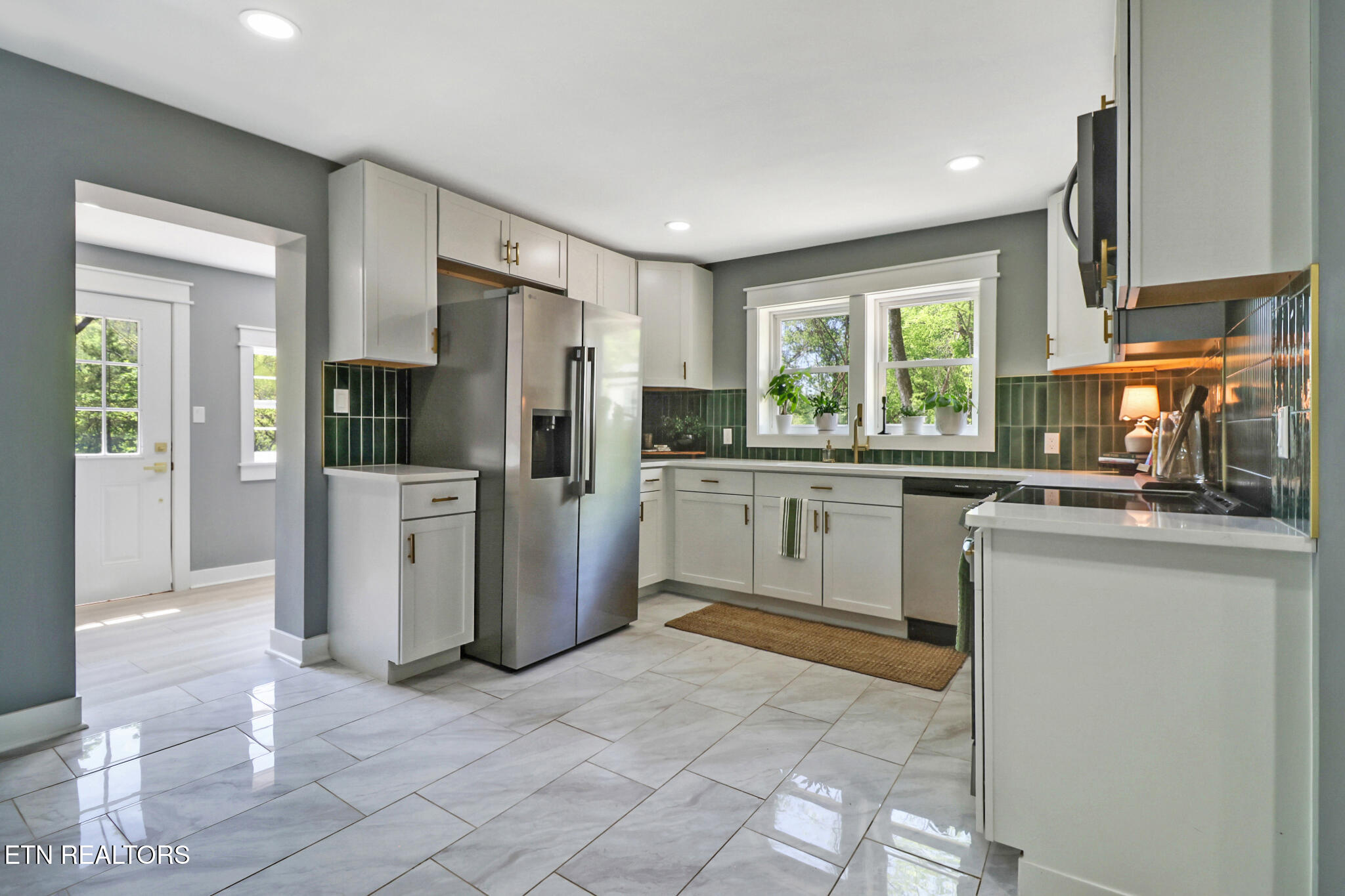 4233 Old State Road Knoxville, TN 37914 - Photo 14 of 46 if1a3898-if1a3902