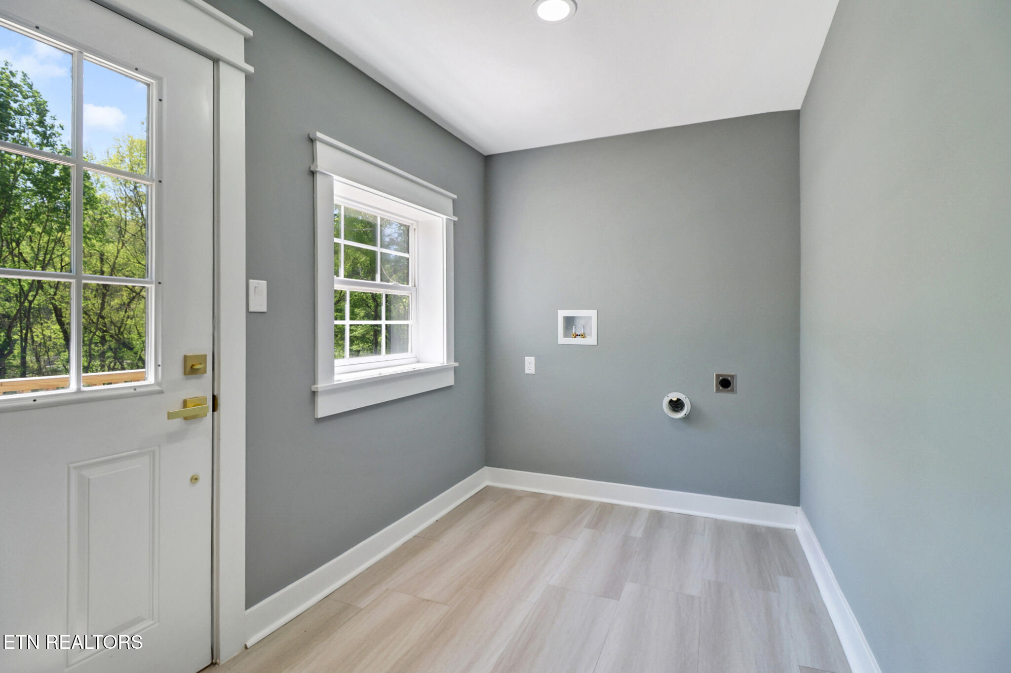 4233 Old State Road Knoxville, TN 37914 - Photo 21 of 46 if1a3923-if1a3927