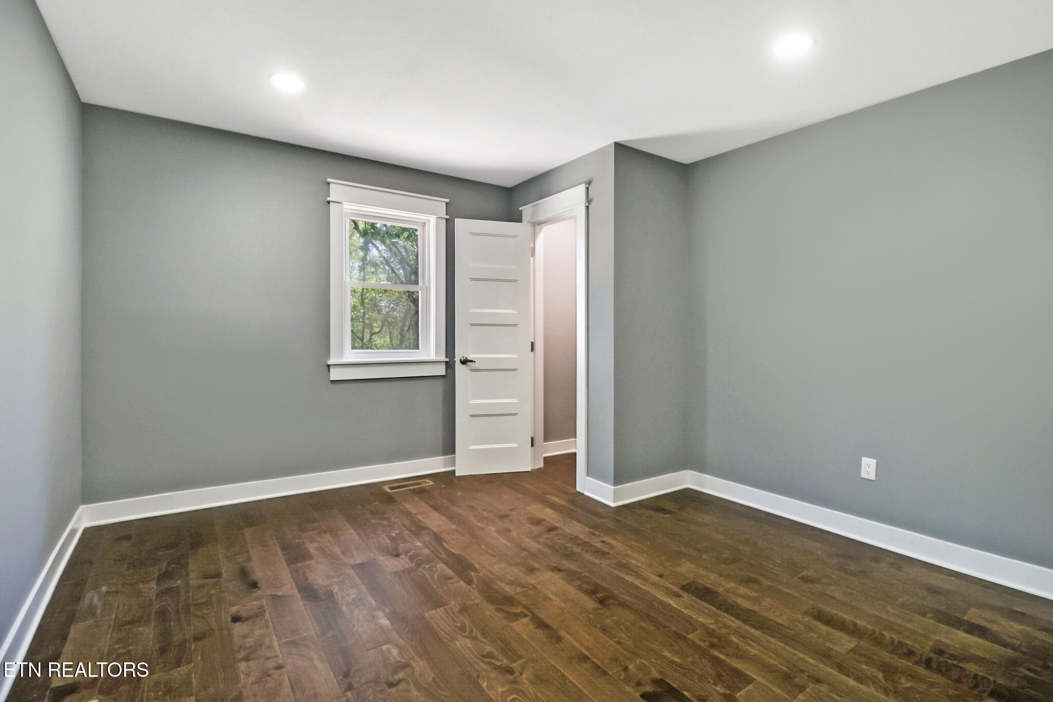 4233 Old State Road Knoxville, TN 37914 - Photo 26 of 46 if1a3953-if1a3957