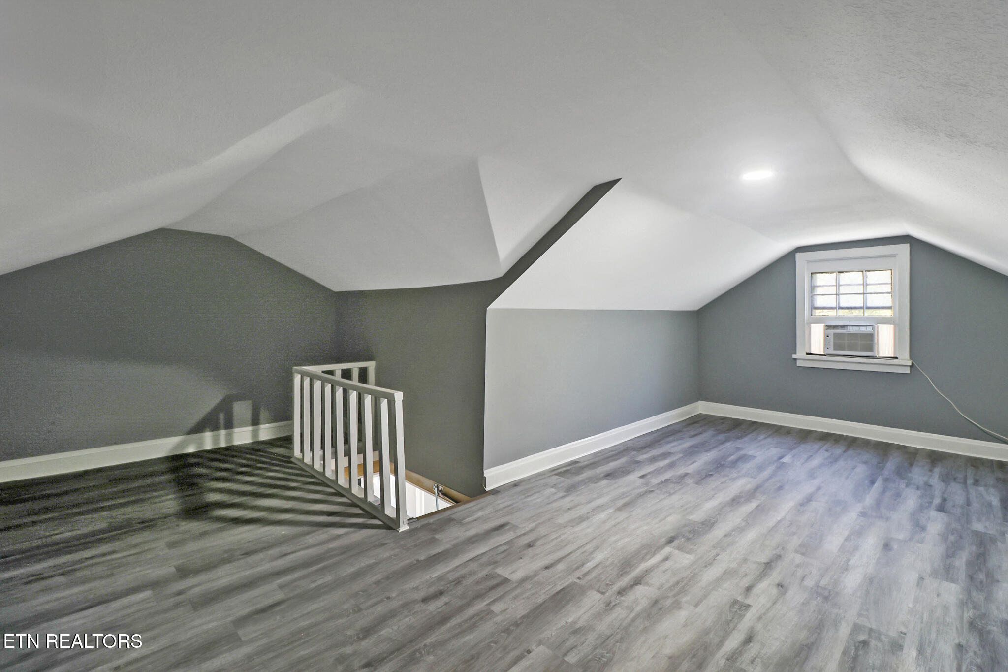 4233 Old State Road Knoxville, TN 37914 - Photo 33 of 46 if1a3988-if1a3992